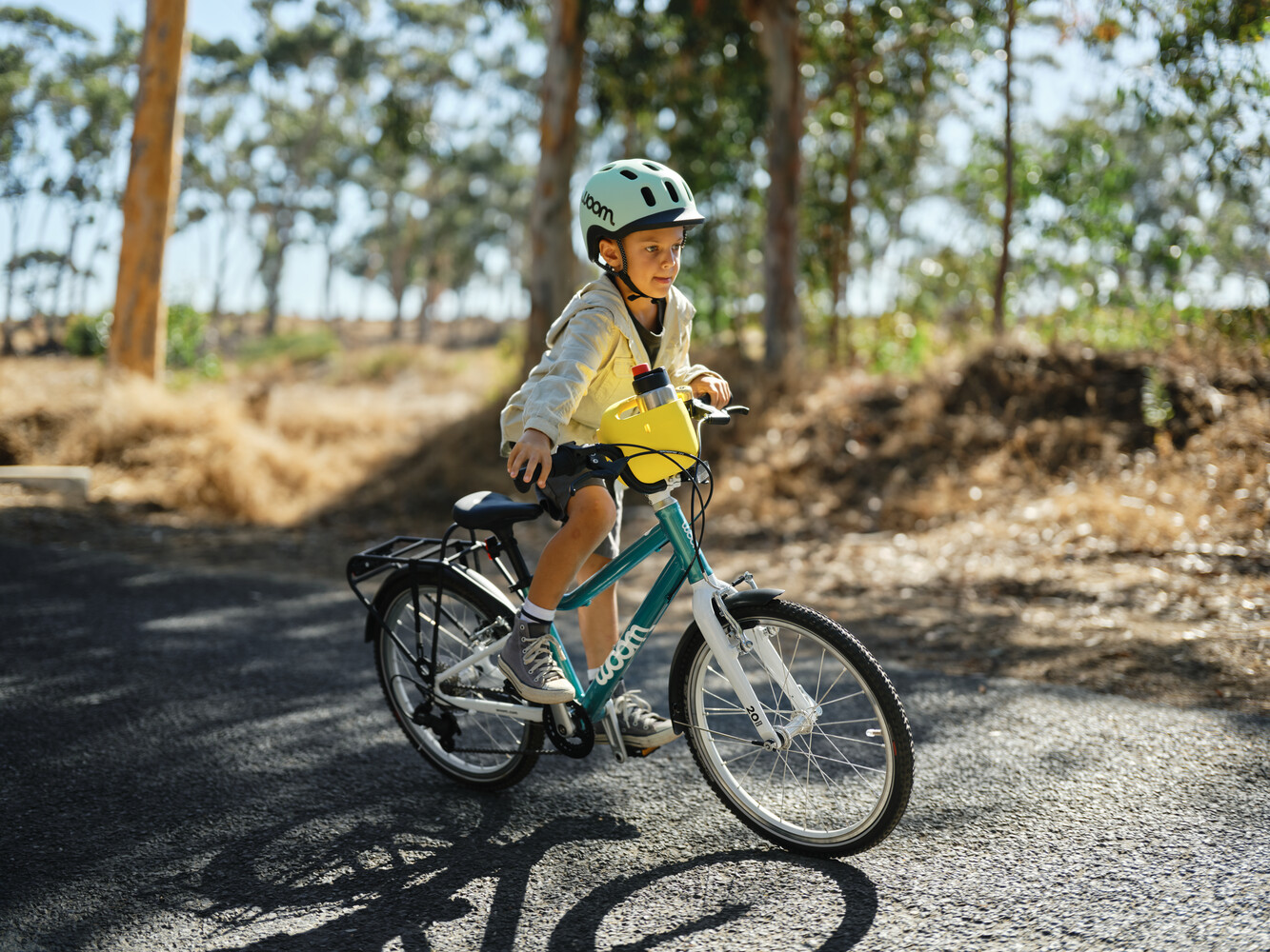 Смотреть видеообзор Детский велосипед Woom go 4 hot pink 20”