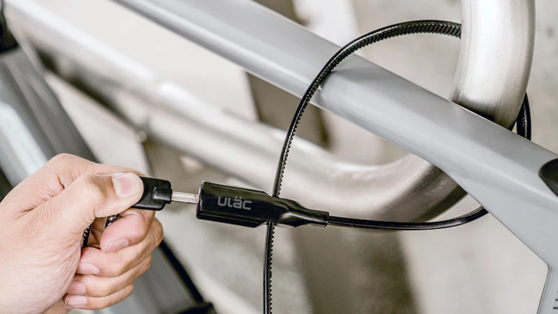 Смотреть видеообзор Велосипедный замок Ulac Air Just Z-tie Lock Grey
